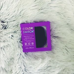 Color Switch By Vera Mona Brush Cleaner